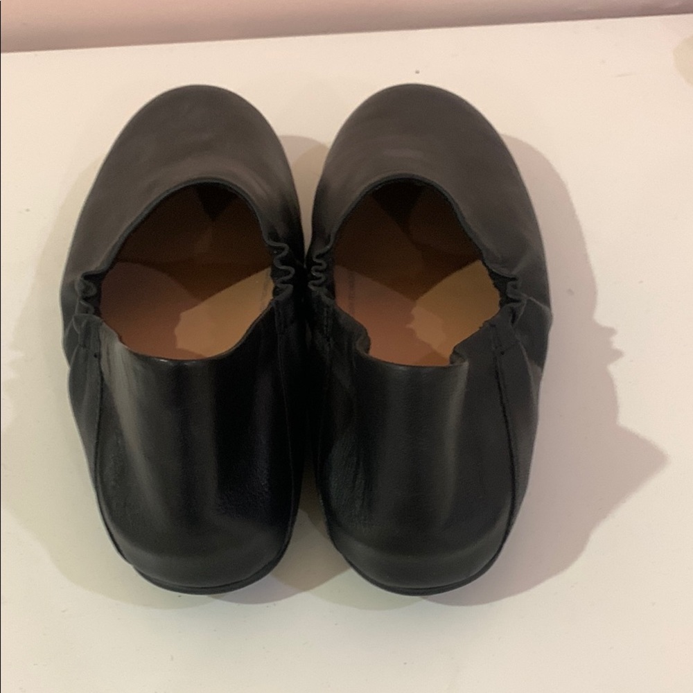 Fitflop Black Leather Slip-On Flats - Picture 8 of 12
